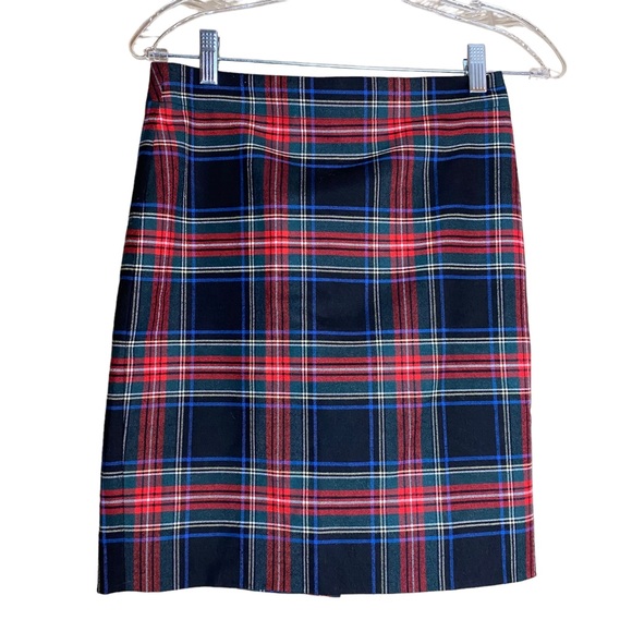 J. Crew Dresses & Skirts - J. Crew The Pencil Skirt Women’s Sz 0 Petite Tartan Plaid Wool Blend Festive
